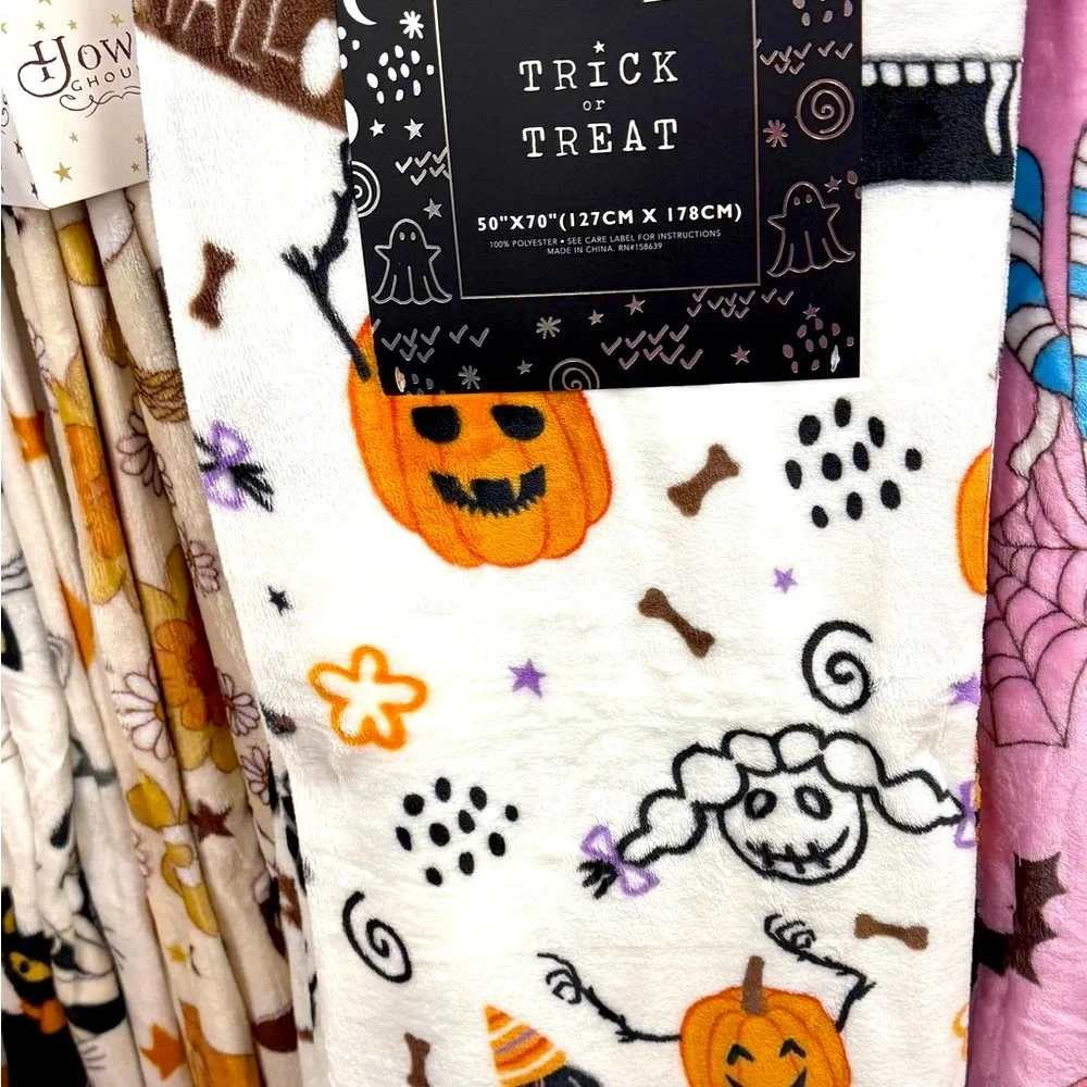 NEW Trick or Treat DACHSHUND Halloween Blanket - White and Orange